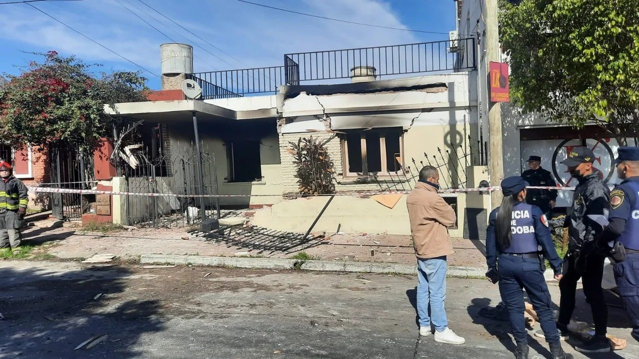 Una explosión en una casa de San Vicente afectó a otras viviendas vecinas