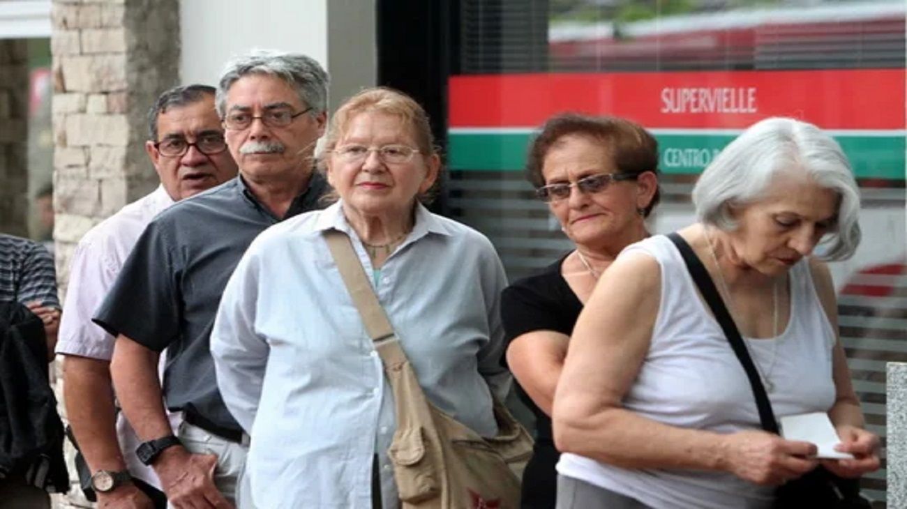 Jubilaciones y pensionados: ANSES confirmó cuánto será el aumento para enero 2025