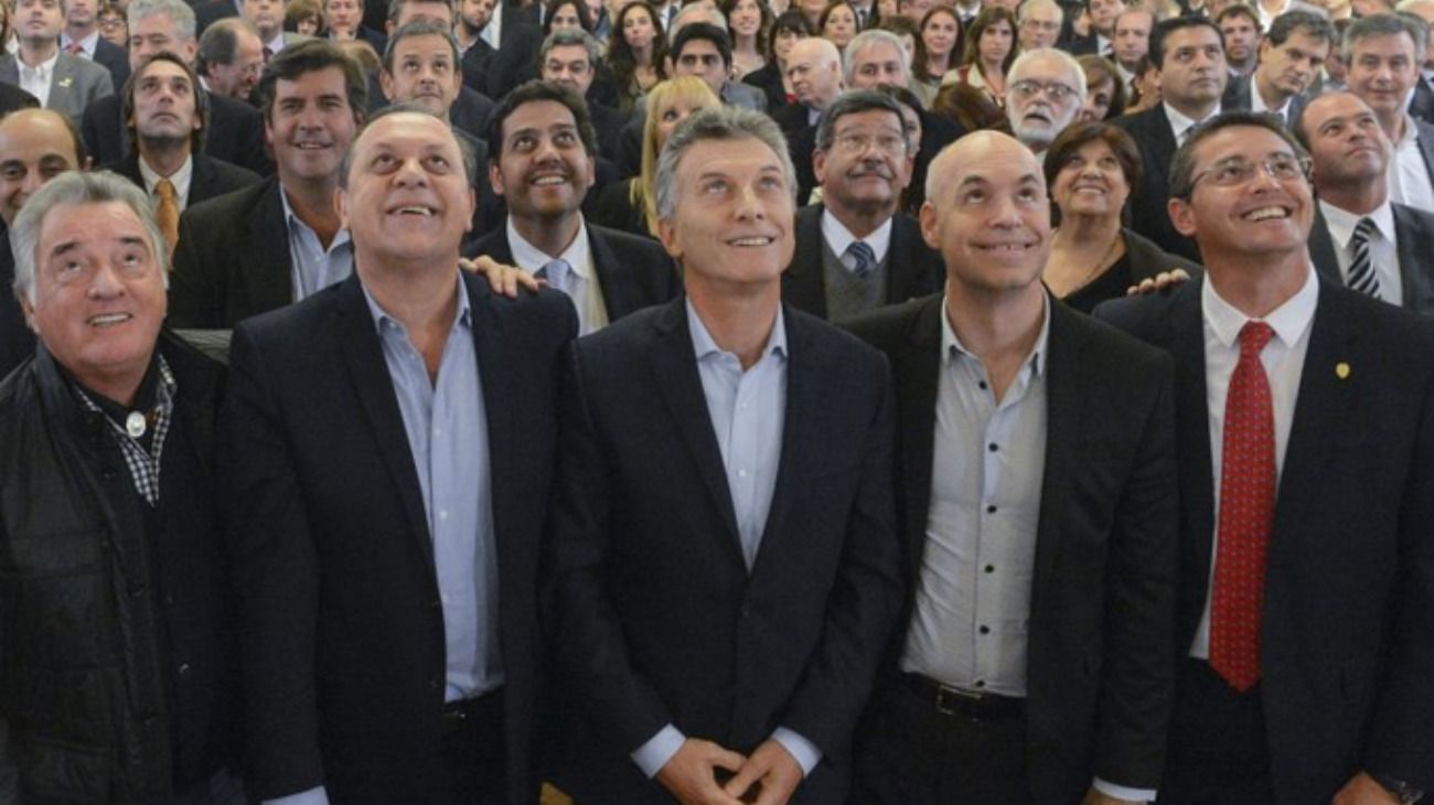 El dólar pasó los $47 y estallaron los memes