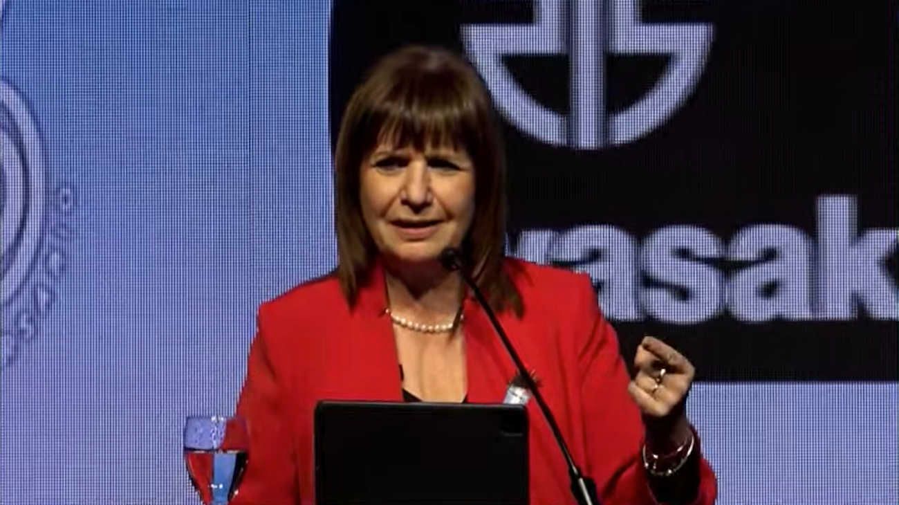 Patricia Bullrich sale a recorrer el país
