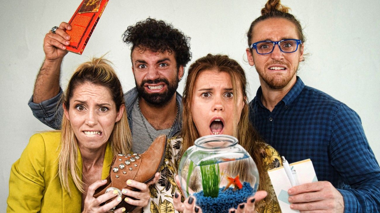 Cuatro jóvenes actores recrean la comedia éxito en España