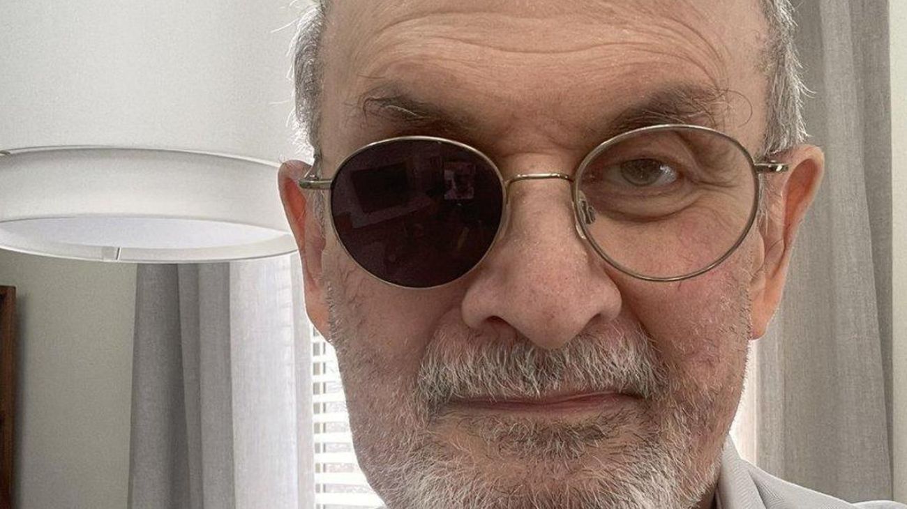 Reapareció Salman Rushdie