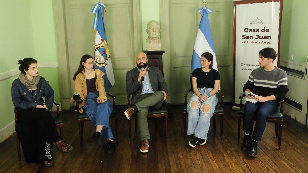 Estudiantes preuniversitarios debatieron sobre la educación actual en argentina