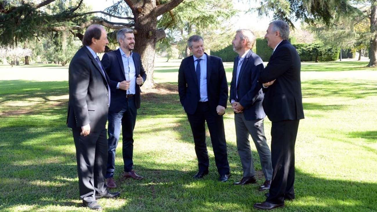 Ernesto Sanz volvió a Olivos y debutó la nueva "mesa chica"