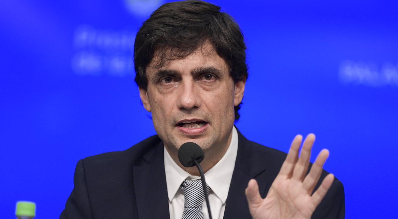Las restricciones cambiarias "dieron el resultado esperado", según Hernán Lacunza