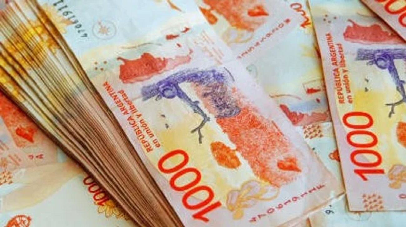 Los efectos de la emisión cero: “El aumento de la demanda hace al peso más fuerte porque el Gobierno no inyecta al mercado”