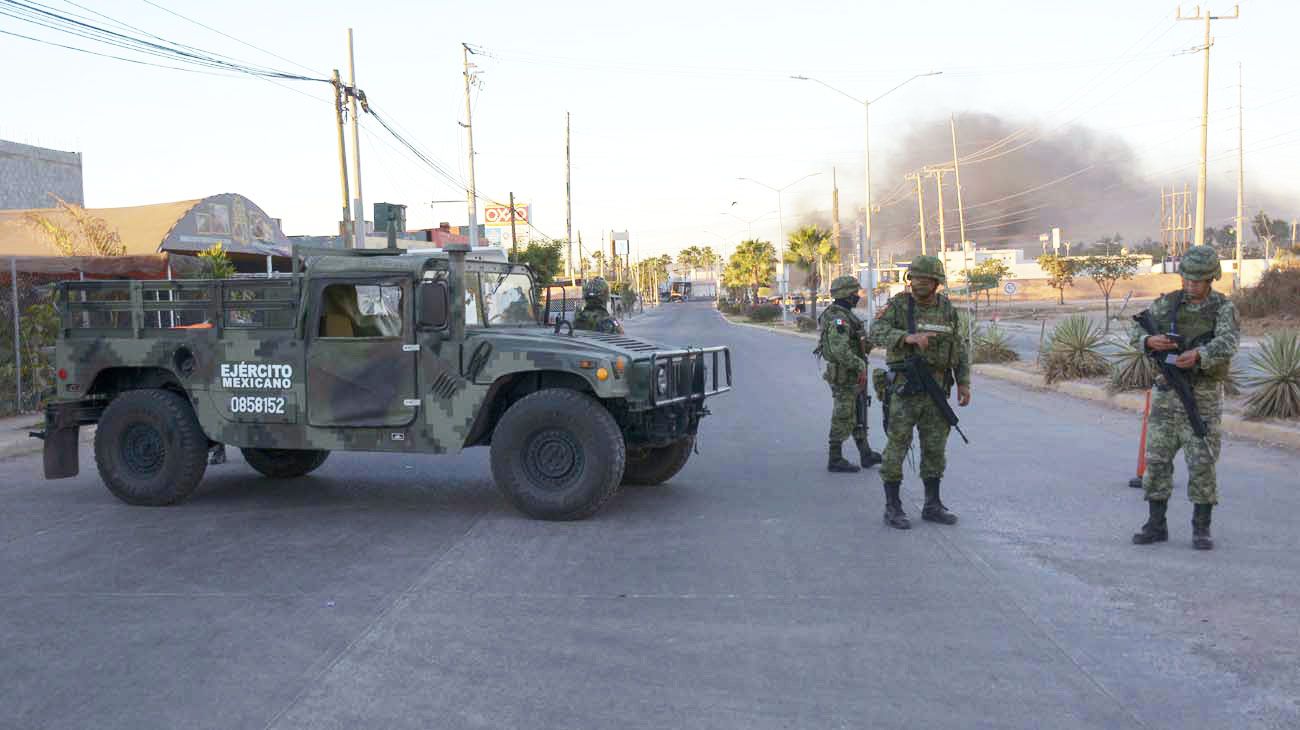 México debió desplegar miles de soldados para sofocar la revuelta narco en Sinaloa