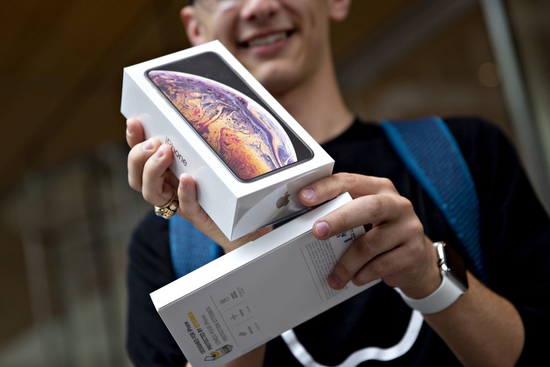 Apple ajusta su cinturón ante caída en servicios, según analista