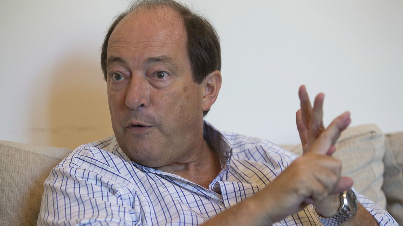 Ernesto Sanz dio positivo de covid y está internado