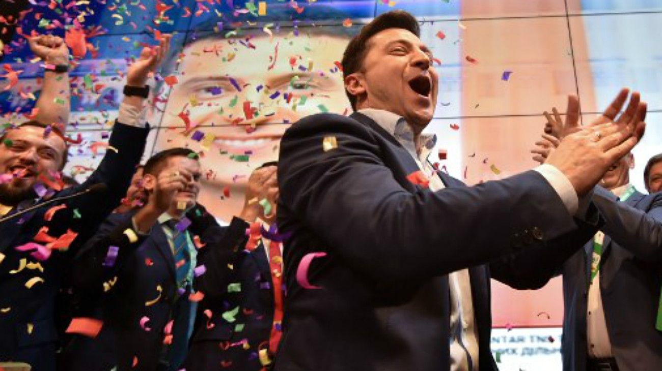 Ucrania eligió a un actor cómico como presidente con el 73% de los votos