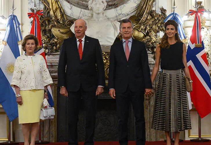 Macri recibe a los reyes de Noruega en la Casa Rosada