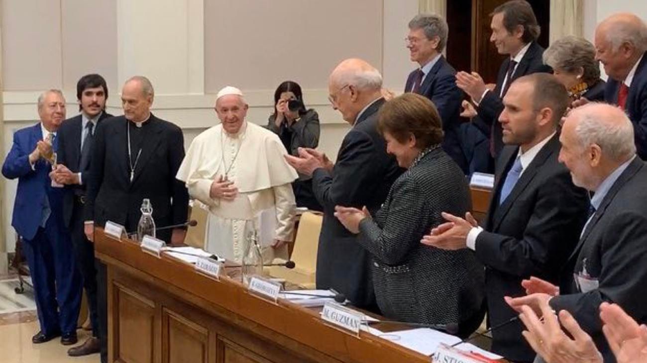 Francisco le pidió al FMI que las deudas no se paguen con "sacrificios insoportables"