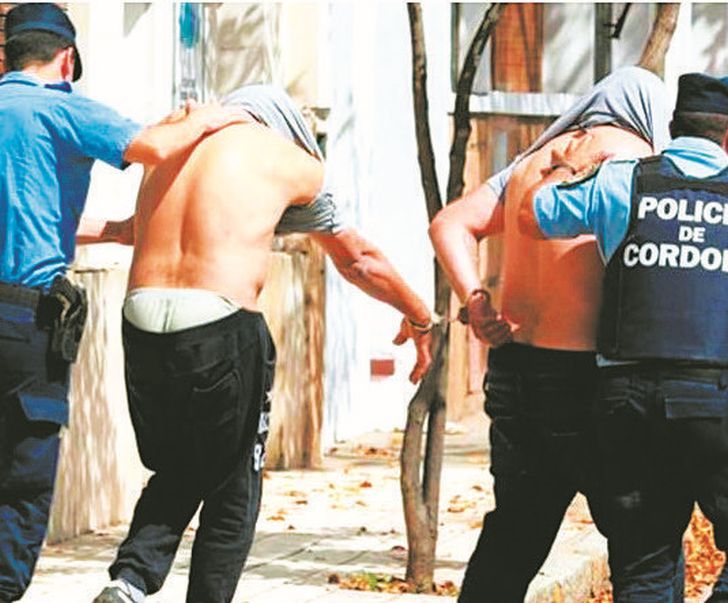 Fiscal morigeró acusación por la violación grupal a un joven