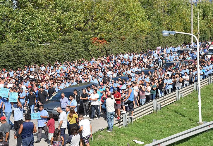 Fotos | Una multitudinaria caravana despidió los restos del chofer asesinado en Virrey del Pino