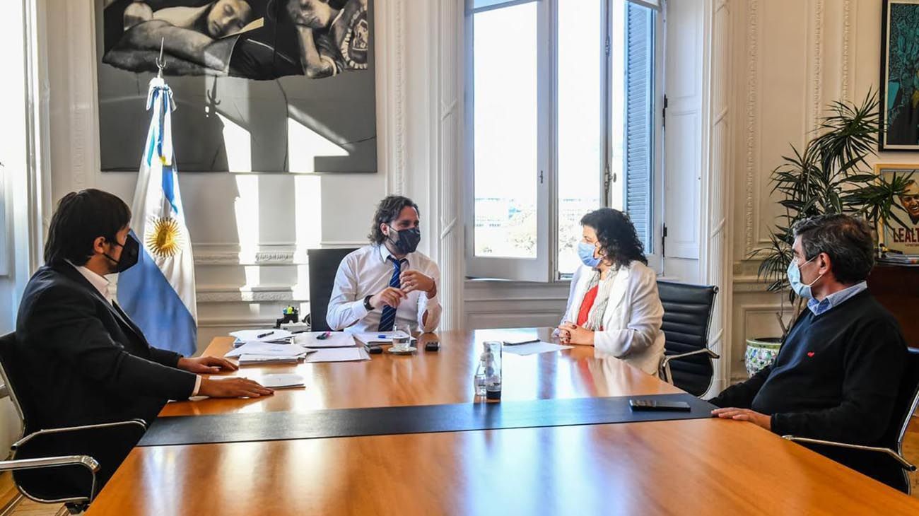 Combinación de dosis: vacunados con Sputnik podrán "elegir" otra o "esperar", anunció Vizzotti
