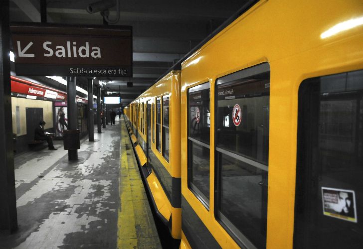La nafta costaría extra para financiar el subte