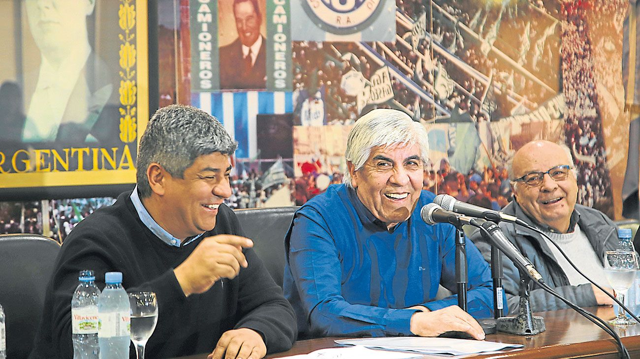 Les muchaches