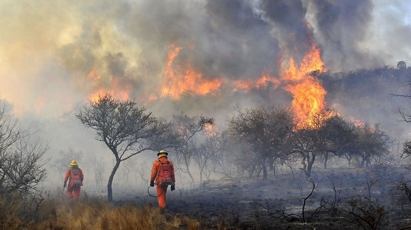 Alerta por incendio en zona de Mina Clavero