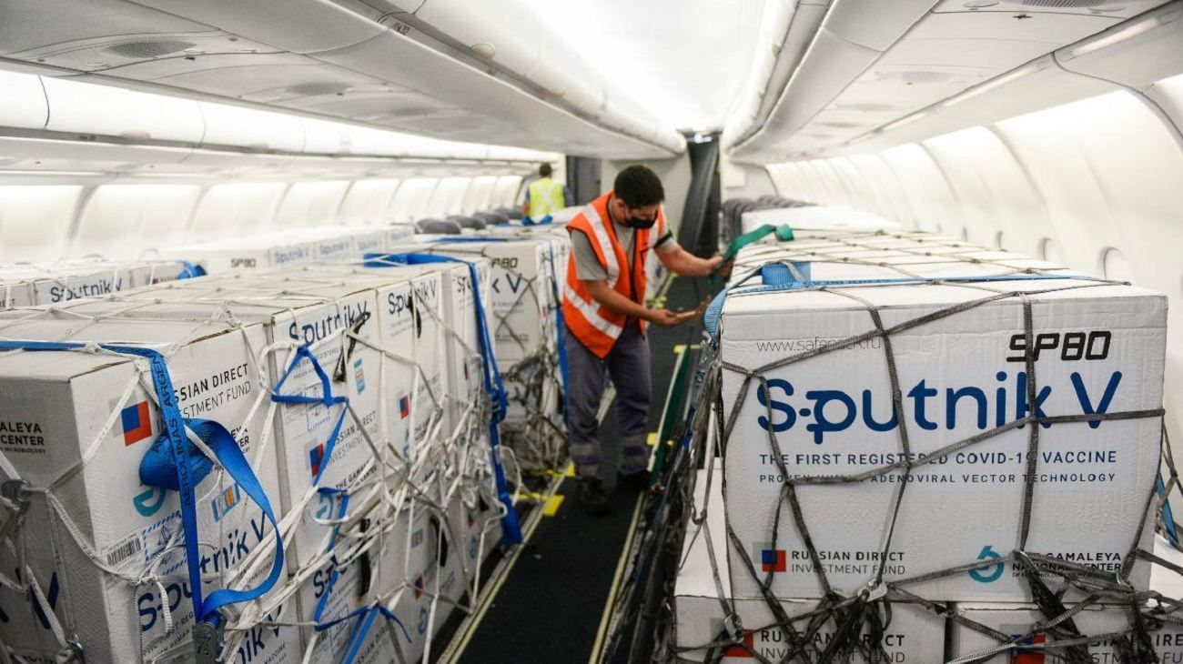 Empezó la distribución de más de 600 mil dosis de Sputnik V en las provincias