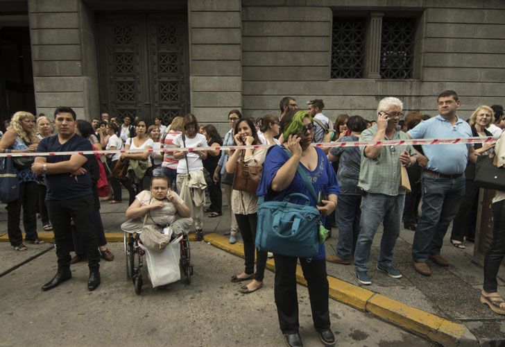 Controlan el incendio del edificio Anexo del Congreso