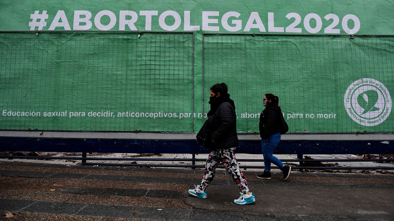 "Marcha" en redes sociales por el aborto legal