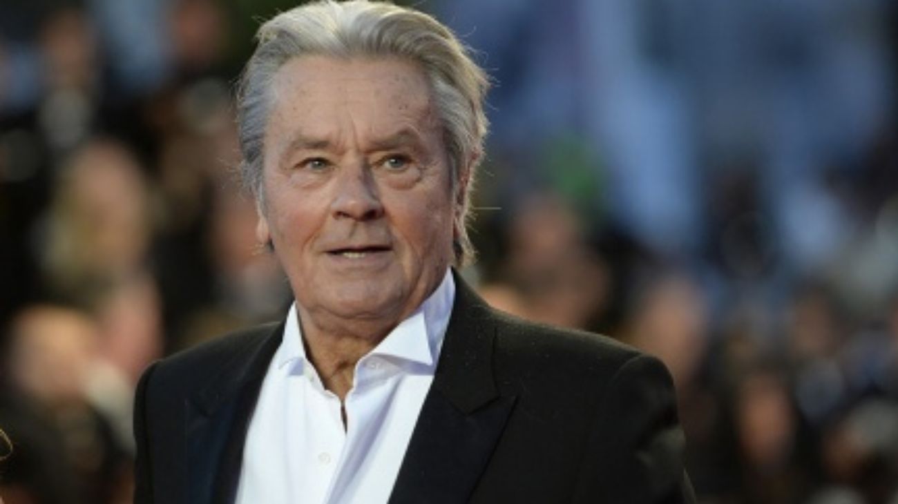 Alain Delon subasta su colección de arte