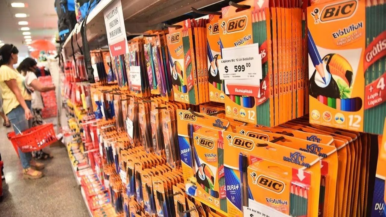 Canasta escolar 2025: las mejores estrategias de ahorro para padres y comerciantes