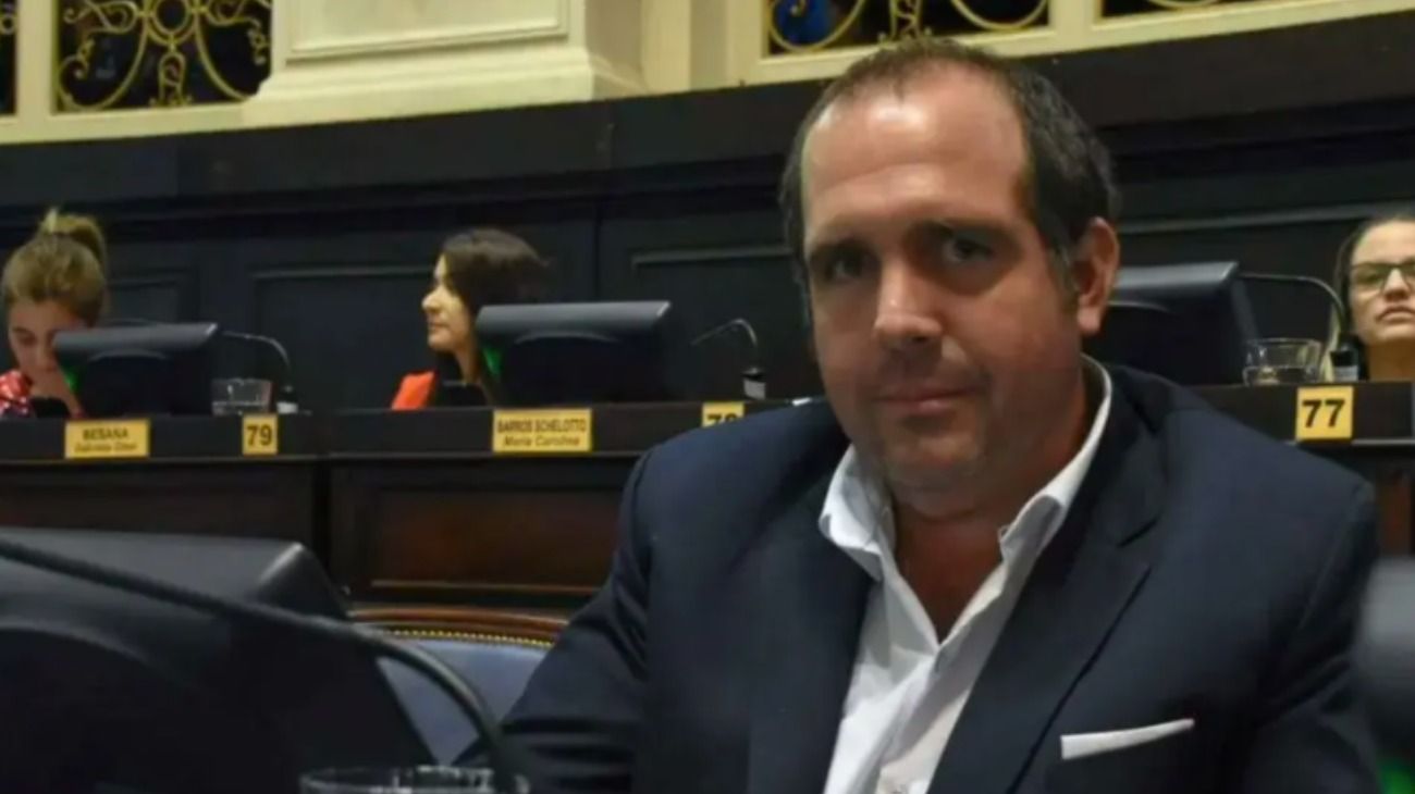 Un diputado acusó de censura al Ejército por borrar el homenaje a militares