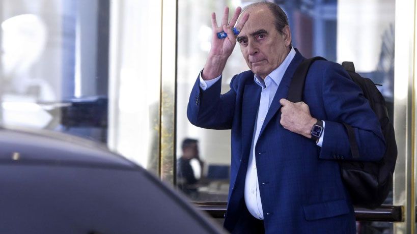 Si no se privatiza "vamos a terminar con la compañía": el Gobierno va a fondo por Aerolíneas Argentinas