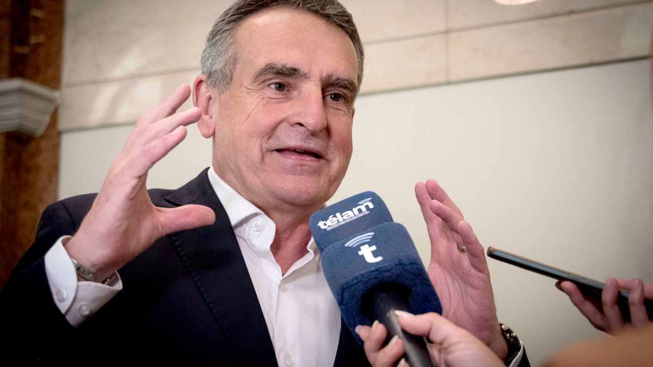 Agustín Rossi: "No pretendo censurar a nadie, marco que se infringió la Ley de Inteligencia"