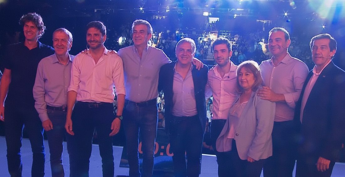 Los gobernadores mostraron músculo y pidieron terminar con la polarización