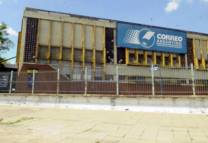 Mauricio estaba convencido de ir por el negocio, su padre no