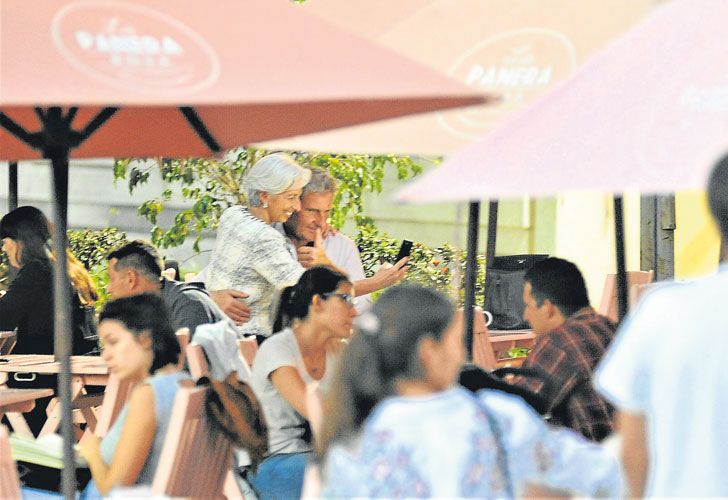 Es más barato, pero desaconsejan pedir créditos al Fondo Monetario
