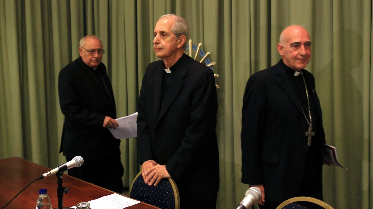 La Iglesia aceptó el "reemplazo gradual" de los aportes del Estado