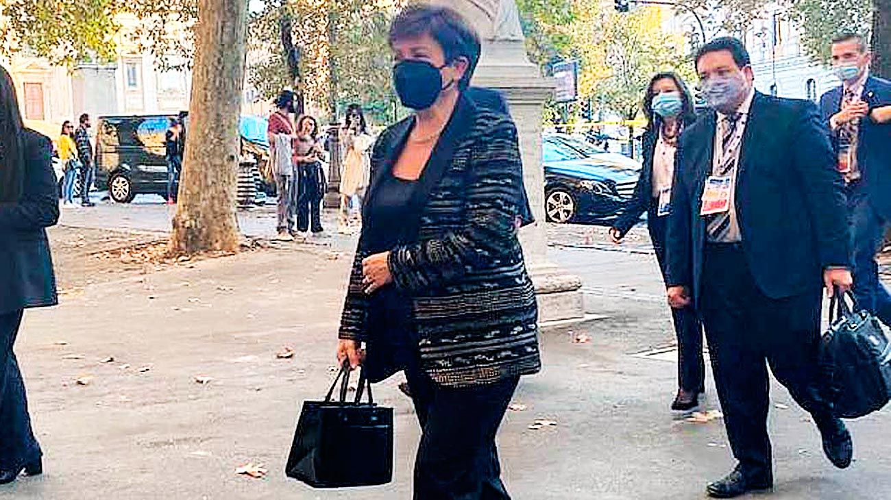 Kristalina pidió "fuertes políticas" para abordar "importantes desafíos"