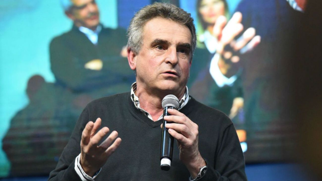 Agustín Rossi pidió hacer un "esfuerzo" y acercarse a Massa, Pichetto, Urtubey y Schiaretti