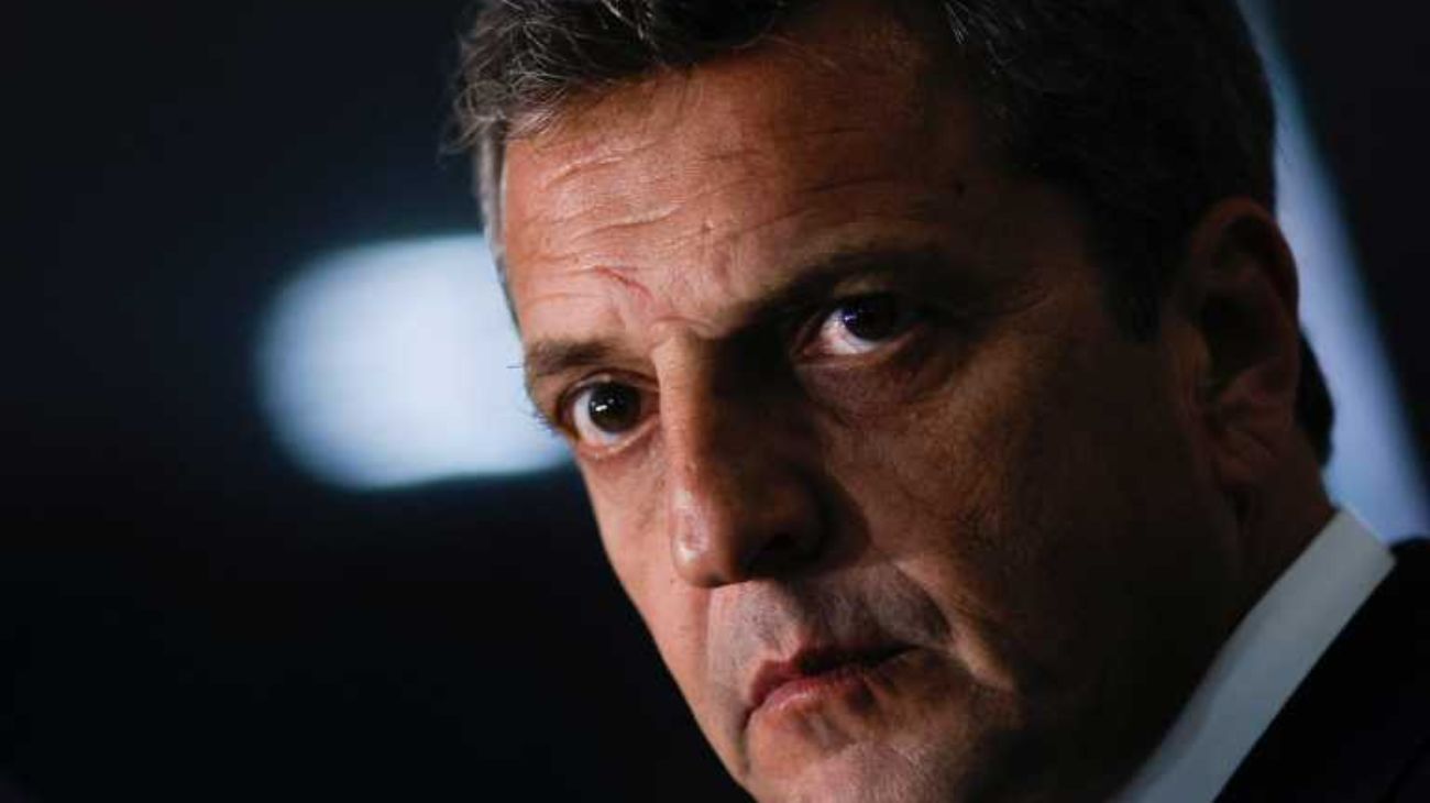 Problemas para Sergio Massa: gobernadores e intendente se resisten al bono