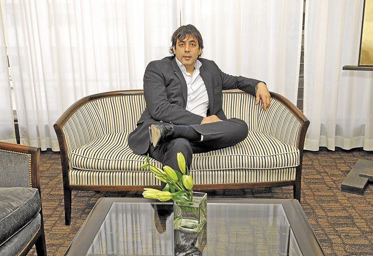 Cómo financió De Sousa la compra de empresas con dinero de impuestos