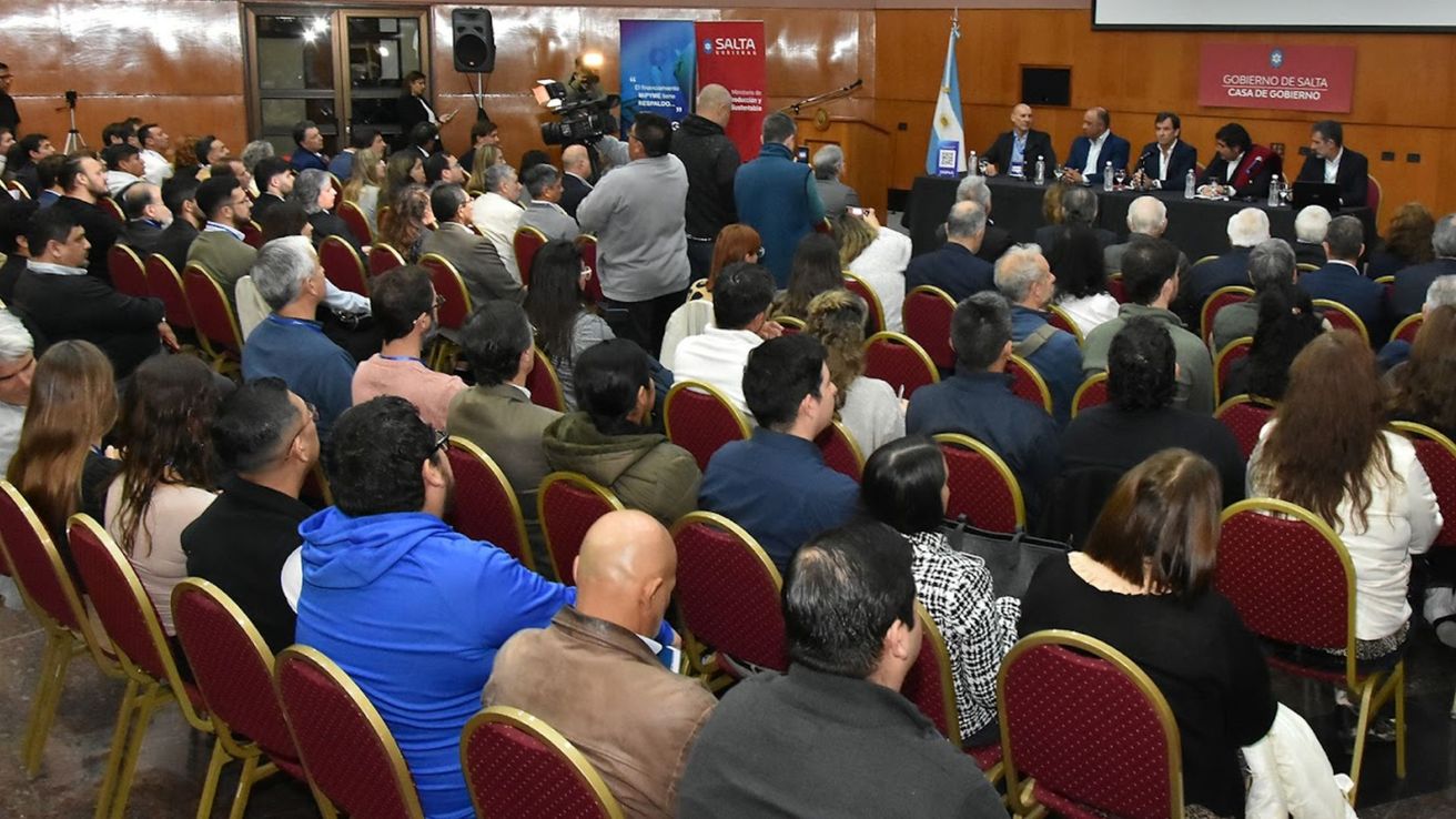 Córdoba reúne a PYMES, bancos y SGRs para impulsar el financiamiento