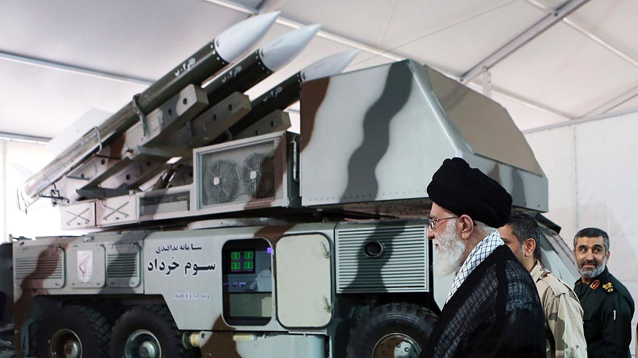 Irán dice que podría haber derribado un avión militar
