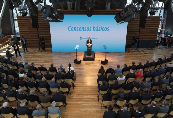 Plan OCDE: más ajuste en provincias y jubilaciones privadas, lo que se viene