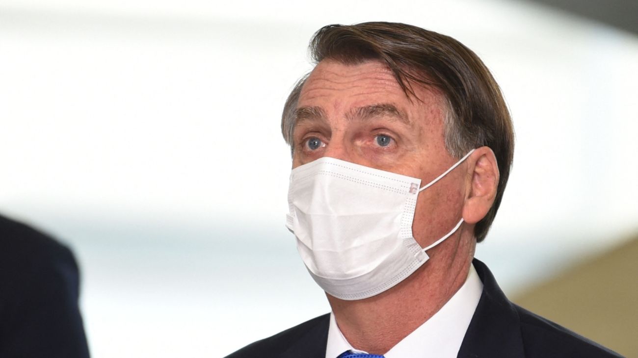 Jair Bolsonaro dijo "no haber errado en nada" durante su gestión de la pandemia