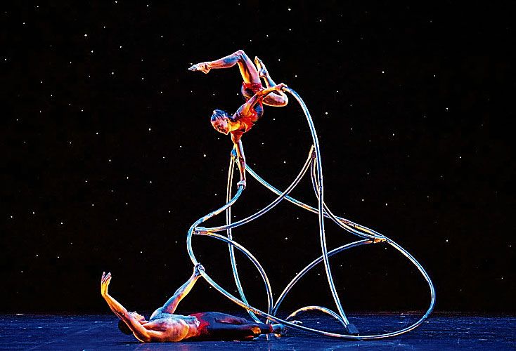Bailar para entrar en otra dimensión