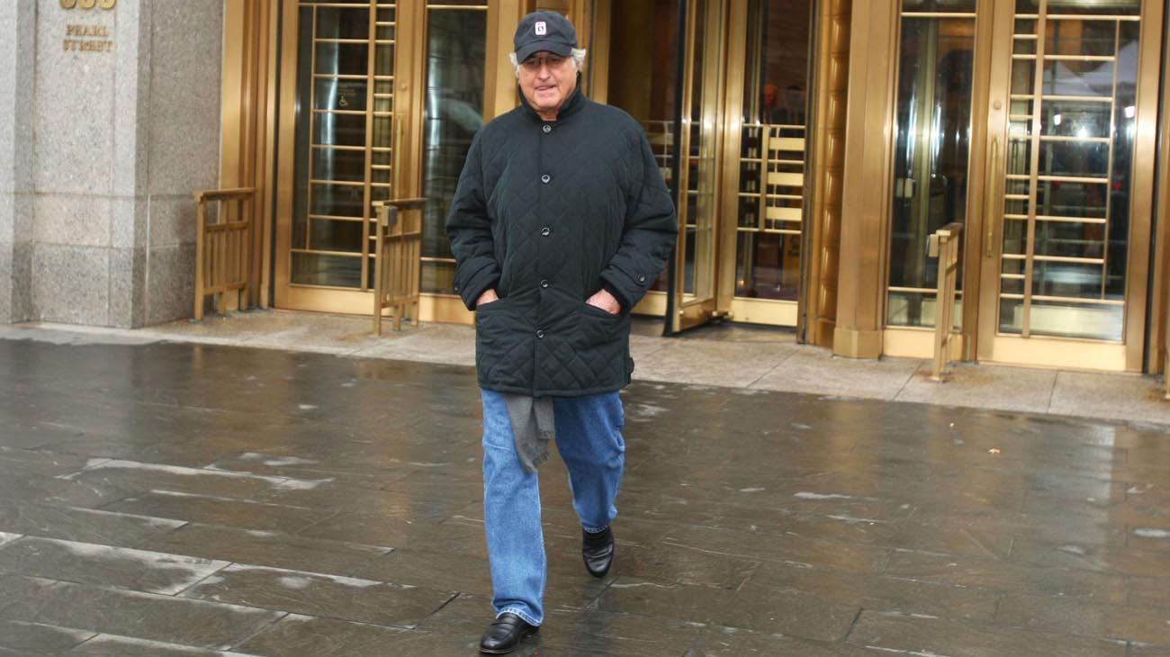 Para las víctimas de Madoff, su muerte no es castigo suficiente