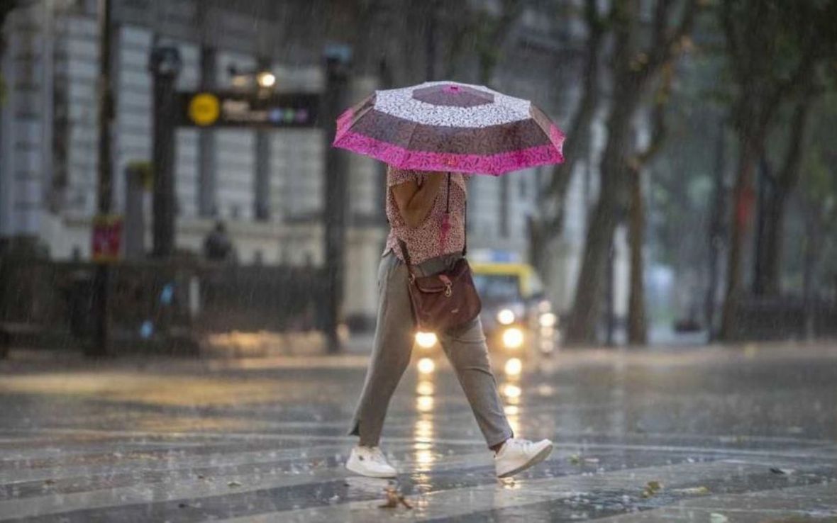 Lluvia y viento en Buenos Aires: cuándo mejora el clima y sale el sol
