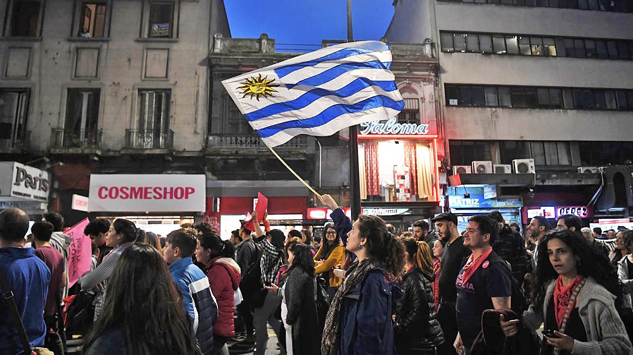 Uruguay también vota en medio de un clima de gran expectativa