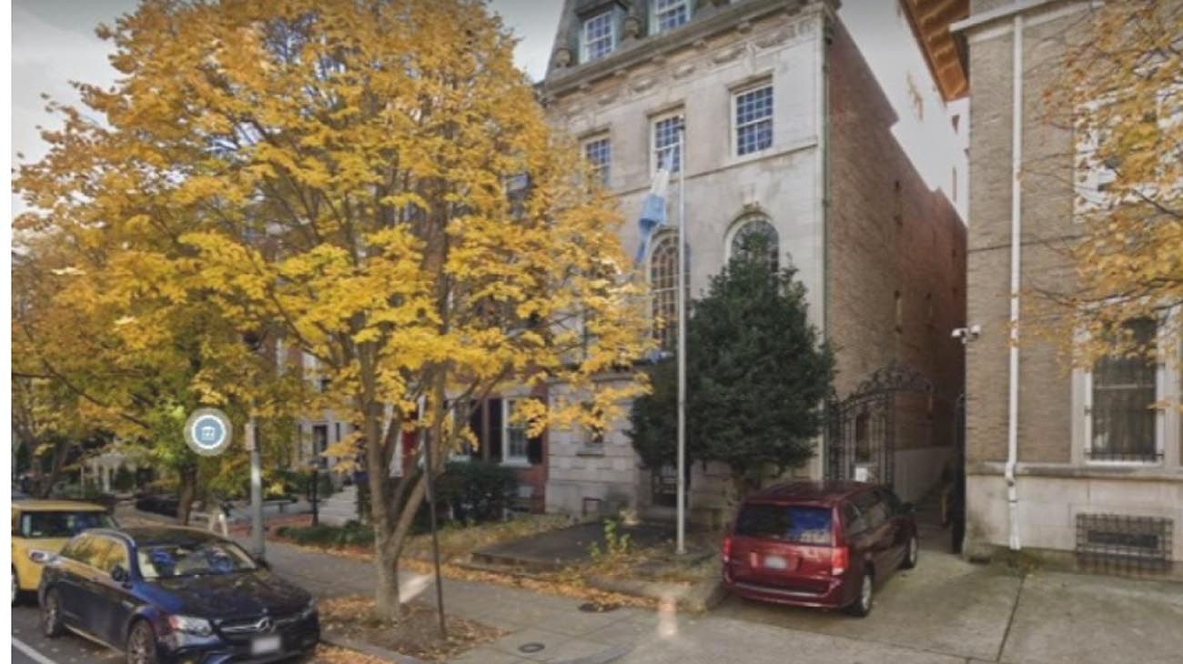 Bonistas quieren embargar un edificio argentino en Washington