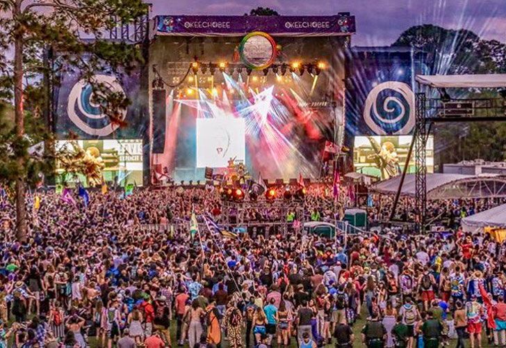 Okeechobee, el furor mundial que combina música, arte y meditación