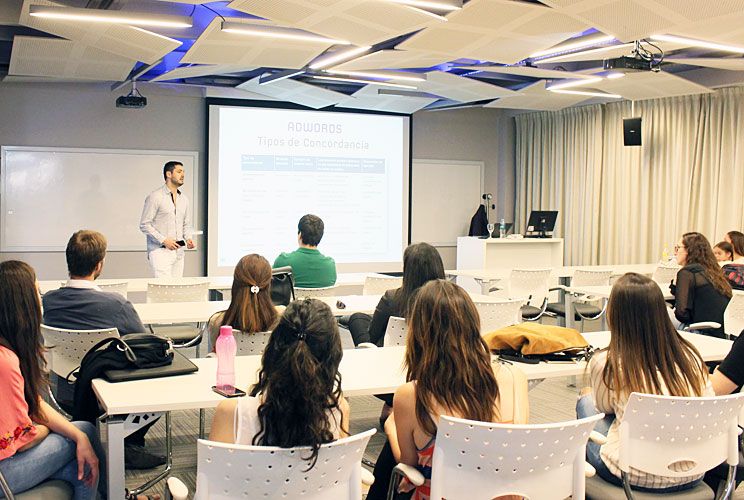 Educación continua, un mundo de oportunidades