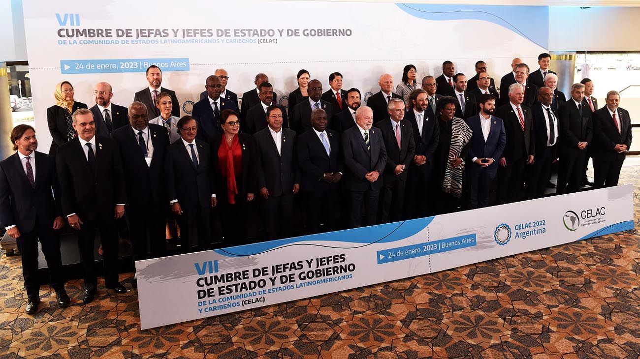 Con un furcio, la indefinición sobre Perú y la queja uruguaya, Argentina se despidió de la presidencia de la Celac